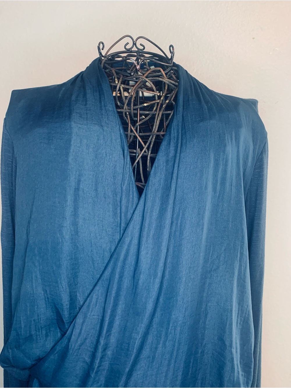 Anthropologie DOLAN Women’s Navy Faux Wrap Long Sleeve Top. Size XL . SKU 048 - Picture 5 of 11